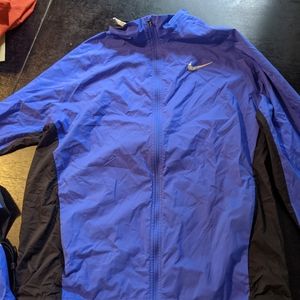 Men's Nike shield jacket with hood